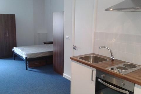 Studio to rent, Deans Court, 3 St Georges Road, Bristol BS1