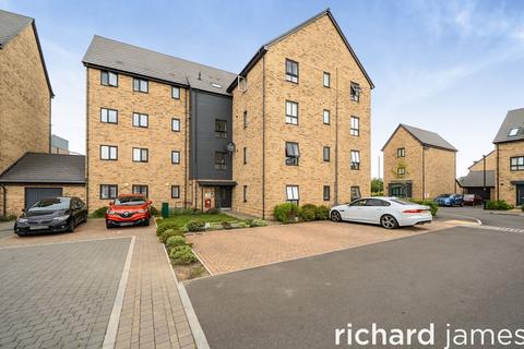 2 bedroom flat for sale, Semington Strand, Semington Strand SN1