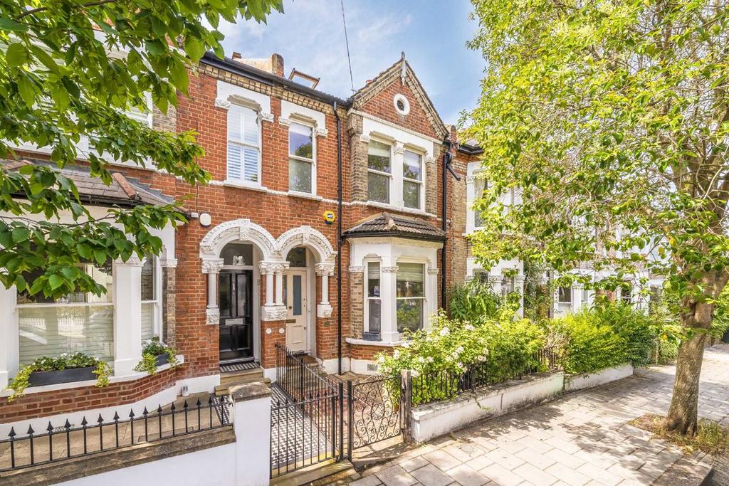 5 bedroom house to rent