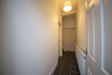 2 bedroom terraced house to rent, King Street, Newton-Le-Willows, WA12