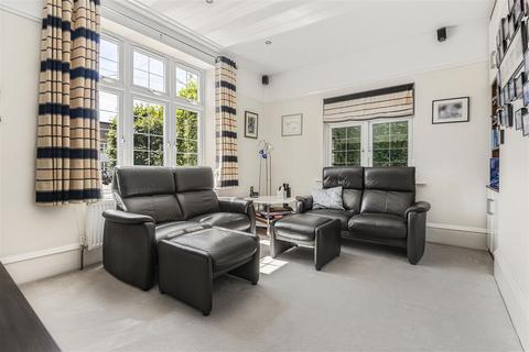 5 bedroom detached house for sale, Gills Hill, Radlett