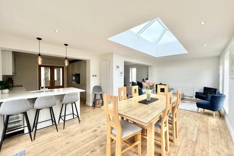 4 bedroom bungalow for sale, Furlong Lane, Poulton-Le-Fylde FY6