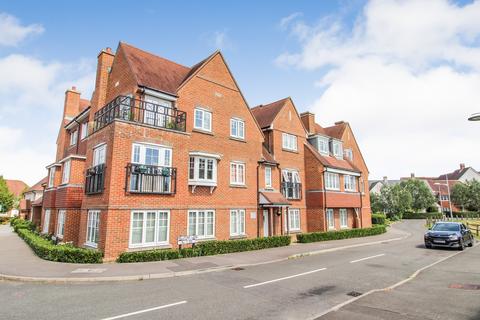 2 bedroom flat for sale, Millpond Lane, Faygate, Horsham, West Sussex. RH12 0AQ