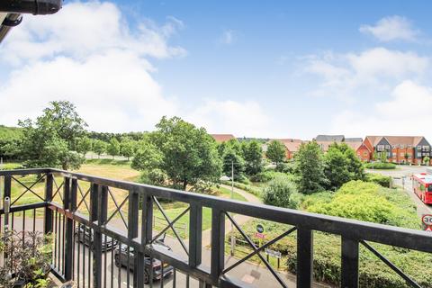 2 bedroom flat for sale, Millpond Lane, Faygate, Horsham, West Sussex. RH12 0AQ