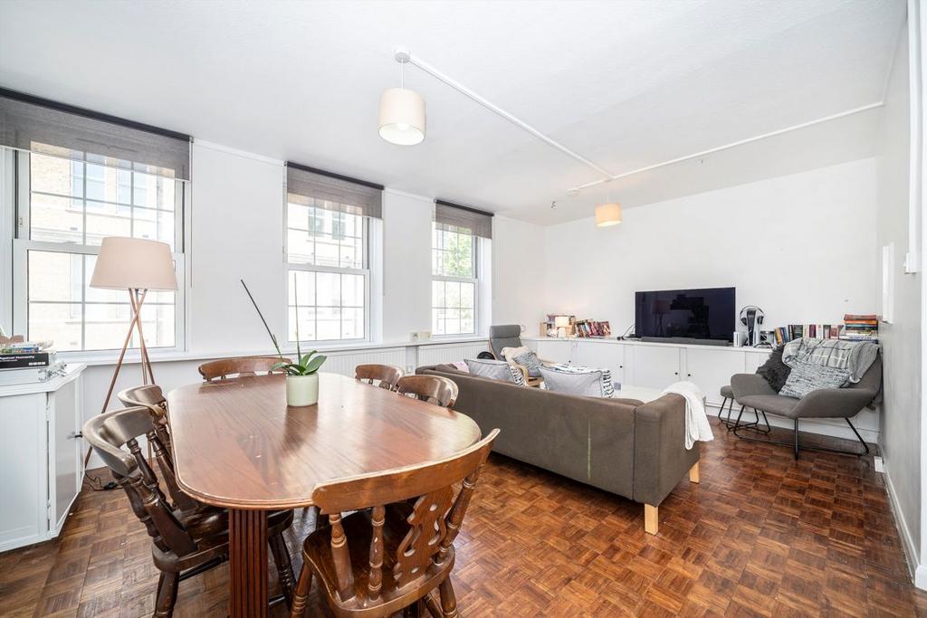 3 bedroom flat to rent