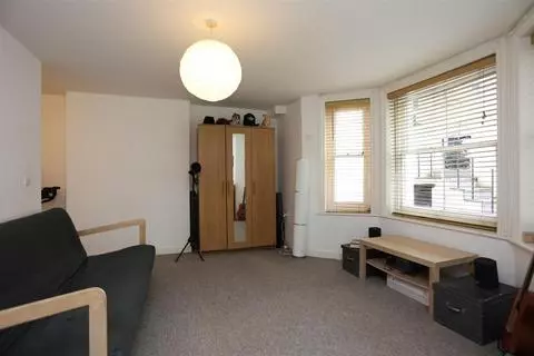 Studio to rent – pohled 2