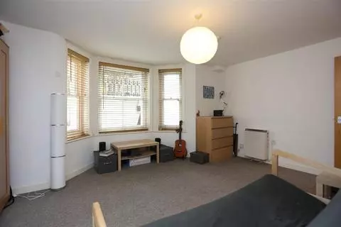 Studio to rent – pohled 3