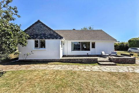 4 bedroom detached bungalow for sale, Tregony