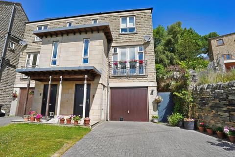 4 bedroom semi-detached house for sale, Martin Green Lane, Greetland, Halifax