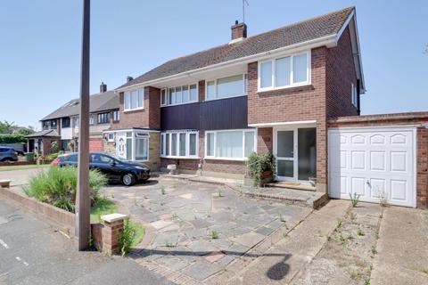 Abbots Close, Rainham RM13