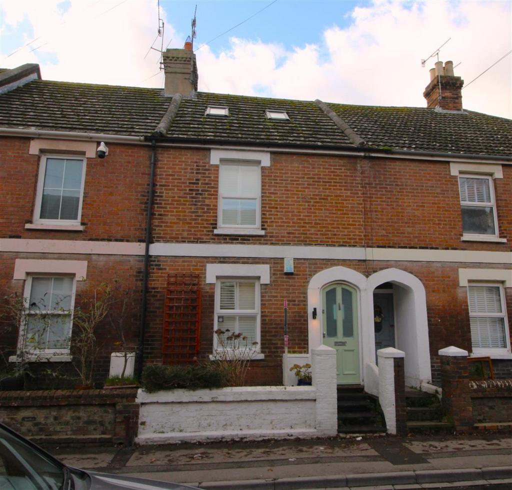 3 bedroom terraced house to rent