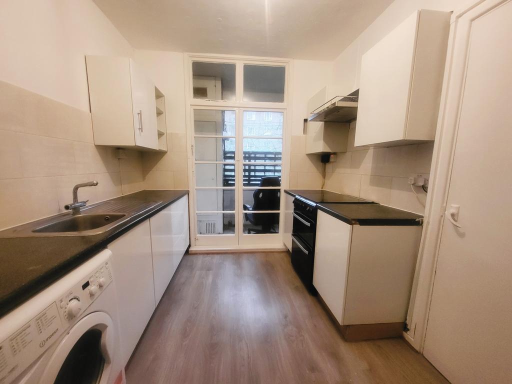 3 bedroom flat to rent