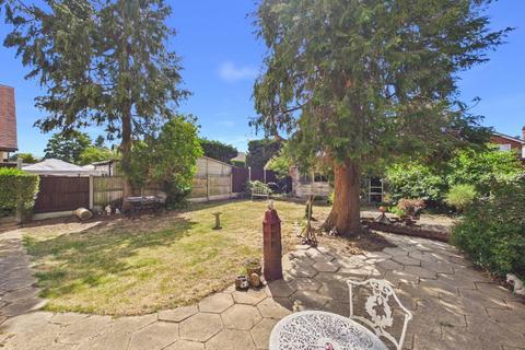 4 bedroom bungalow for sale, Wellington Road, Ashford, Surrey, TW15