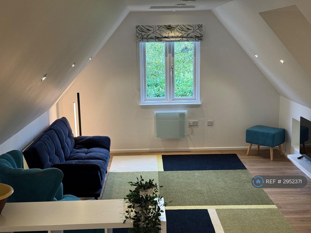 1 bedroom in a house share to rent