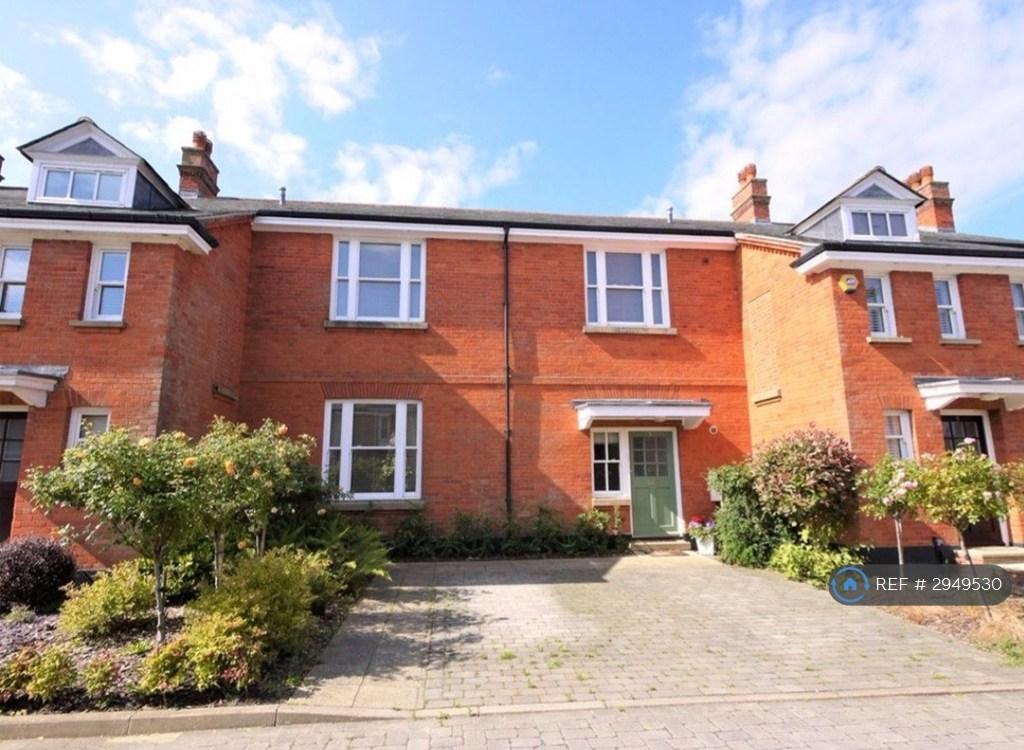 4 bedroom terraced house to rent