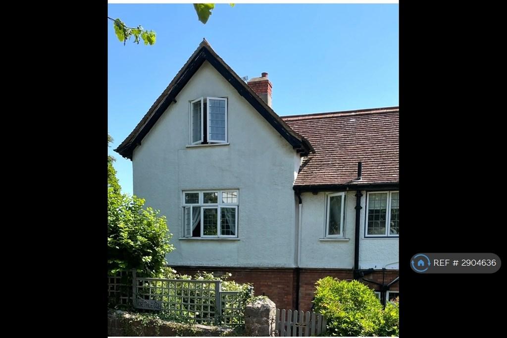 3 bedroom semi-detached house to rent