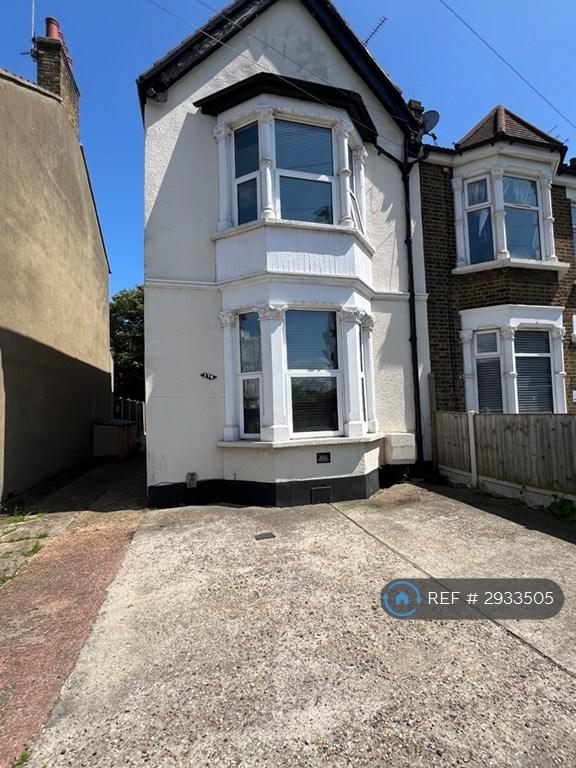 1 bedroom in a house share to rent