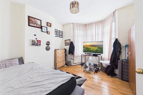 3 bedroom terraced house for sale, Truro Road, Walthamstow E17