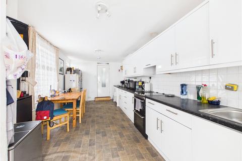 3 bedroom terraced house for sale, Truro Road, Walthamstow E17