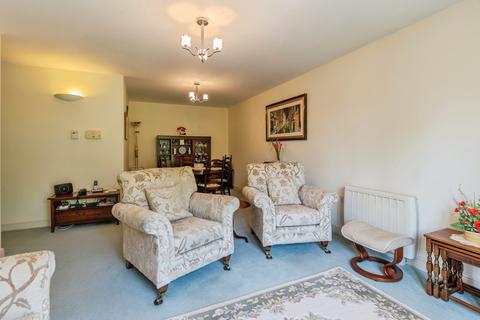 2 bedroom flat for sale, Stock Road, Billericay, Essex, CM12