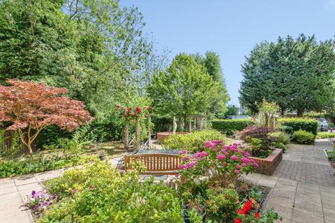 2 bedroom flat for sale, Stock Road, Billericay, Essex, CM12