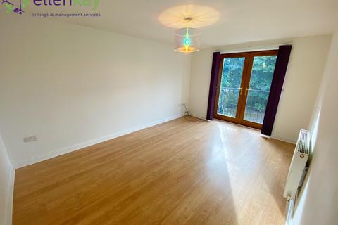 2 bedroom apartment to rent, Harbour Lane, Rochdale OL16