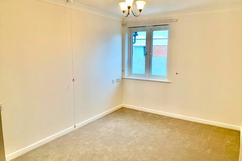 1 bedroom flat for sale, Telegraph Road, Heswall, Wirral, CH60