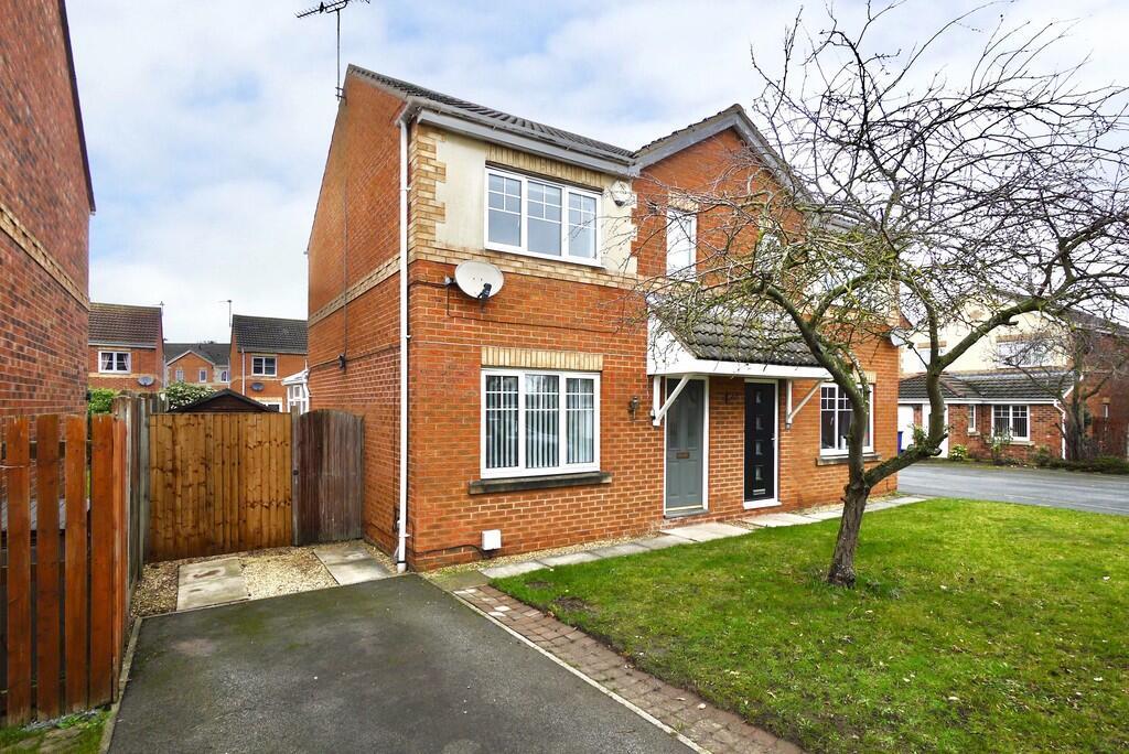 3 bedroom semi-detached house to rent