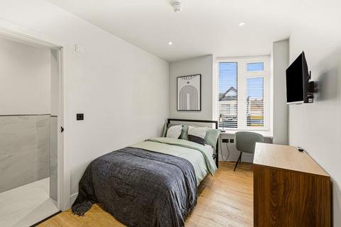 1 bedroom in a house share to rent, The Lofts, Westcliff-On-Sea
