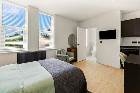 1 bedroom in a house share to rent, The Lofts, Westcliff-On-Sea