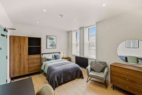 1 bedroom in a house share to rent, The Lofts, Westcliff-On-Sea