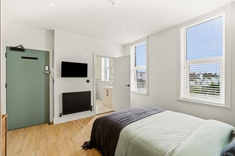 1 bedroom in a house share to rent, The Lofts, Westcliff-On-Sea