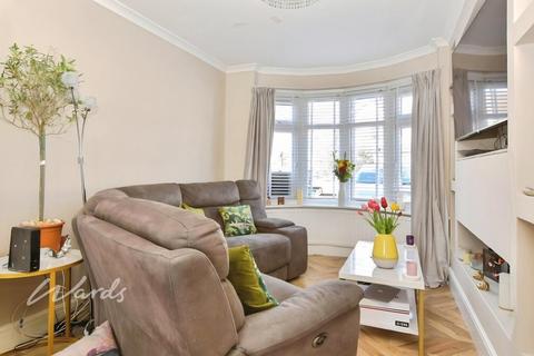 3 bedroom terraced house to rent, Montrose Avenue Welling DA16