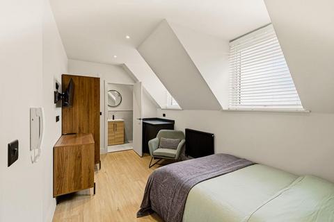 1 bedroom in a house share to rent, The Lofts, Westcliff-On-Sea