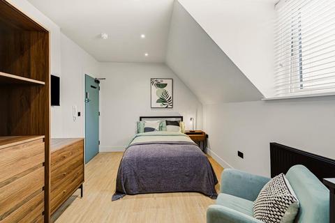1 bedroom in a house share to rent, The Lofts, Westcliff-On-Sea