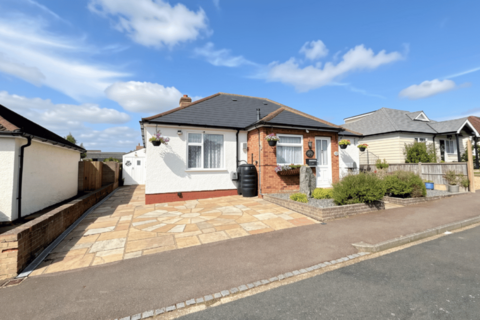 4 bedroom detached bungalow for sale, The Gardens, Stotfold, Hitchin, SG5