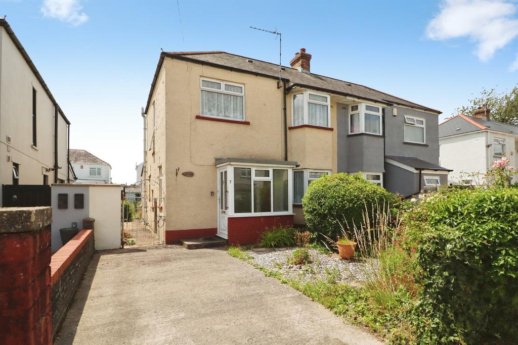 3 bedroom semi-detached house for sale
