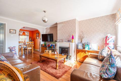 3 bedroom semi-detached house for sale, South Hill Close, Thorpe St Andrew