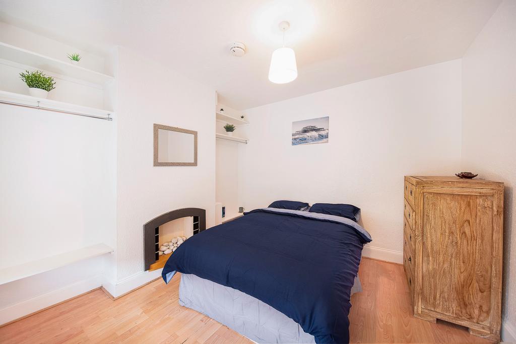 6 bedroom house to rent