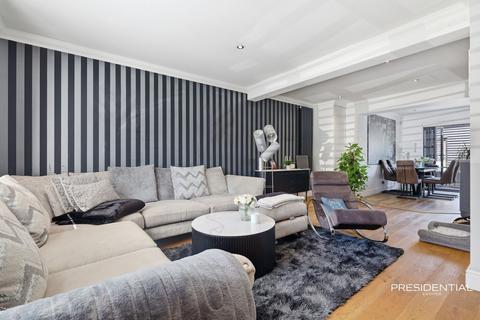 undefined, Castell Road, Loughton IG10