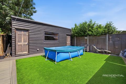 undefined, Castell Road, Loughton IG10