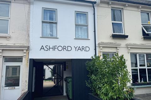 1 bedroom flat to rent, Ashford Road, EASTBOURNE