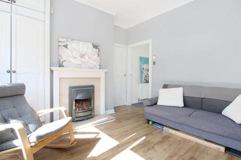 2 bedroom flat for sale, 87/1 Lochend Gardens, Lochend, Edinburgh, EH7 6DQ