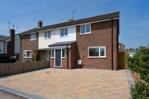 4 bedroom semi-detached house for sale, Old Bridge Road, Whitstable
