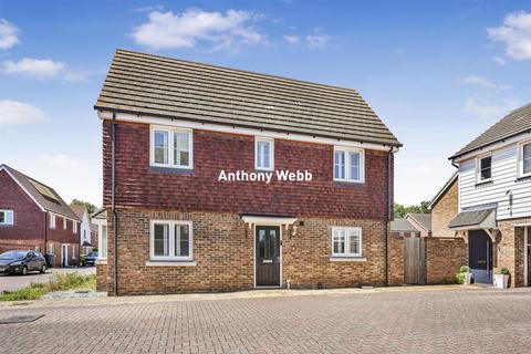 Aldermere Avenue, Cheshunt, Waltham Cross, EN8