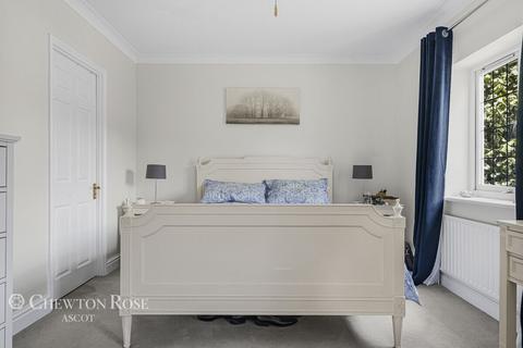 4 bedroom detached house for sale, The Lawns, Ascot
