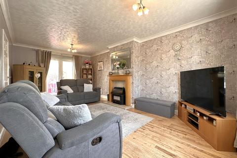 3 bedroom semi-detached house for sale, Grange Road, Newark