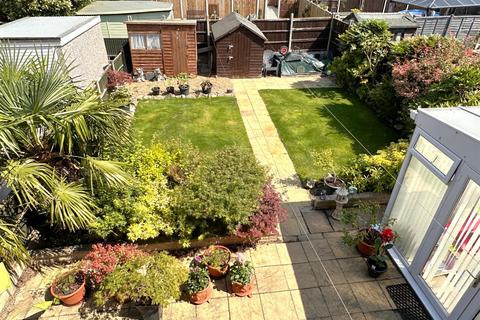 3 bedroom semi-detached house for sale, Grange Road, Newark