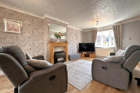3 bedroom semi-detached house for sale, Grange Road, Newark