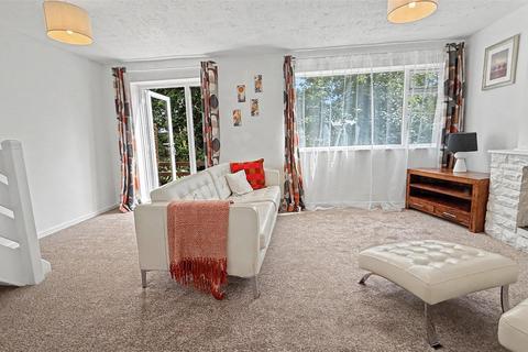 3 bedroom terraced house for sale, Middleton Gardens, Birmingham B30